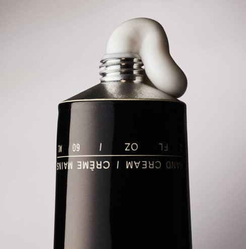 Salt & Stone - Black Rose & Oud kūno losjonas, 100ml